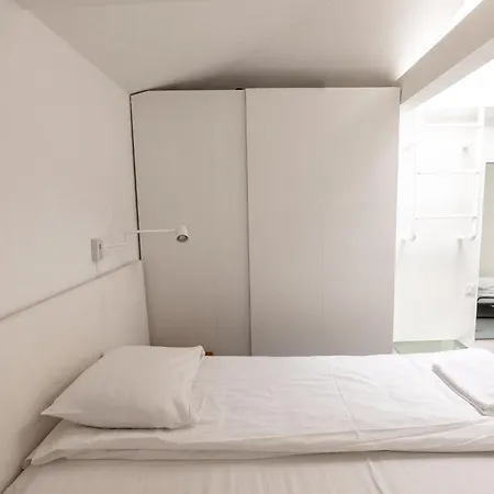 2ndhomes Stunning Penthouse With Great Location In Kamppi *