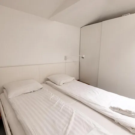 2ndhomes Stunning Penthouse With Great Location In Kamppi *